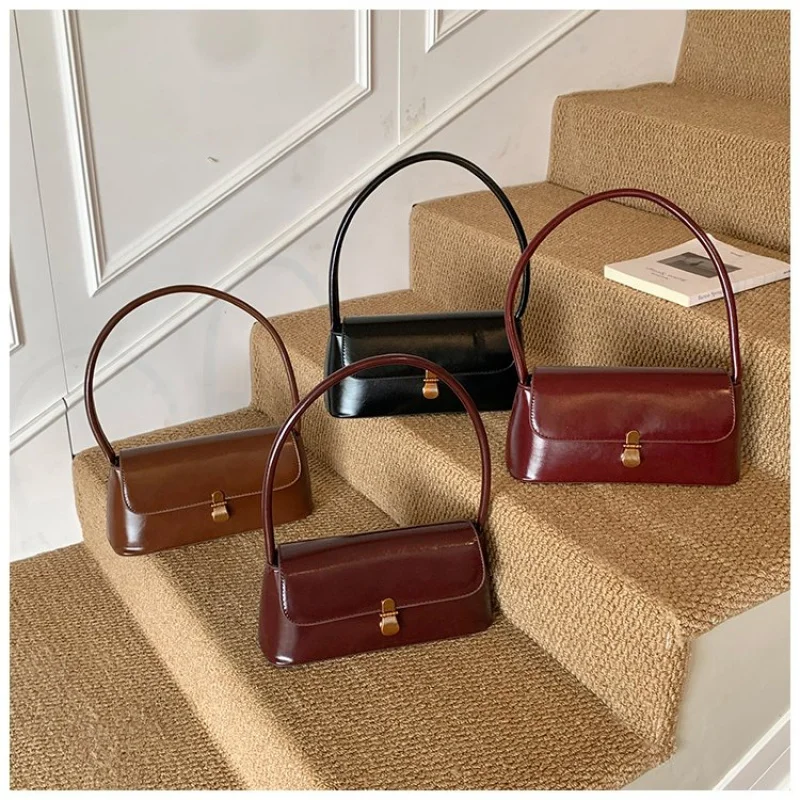 

Fashionable Women's Handbag Made Of Premium Leather Boasting Paris Casual Spacious Soft Daily Modern Look​