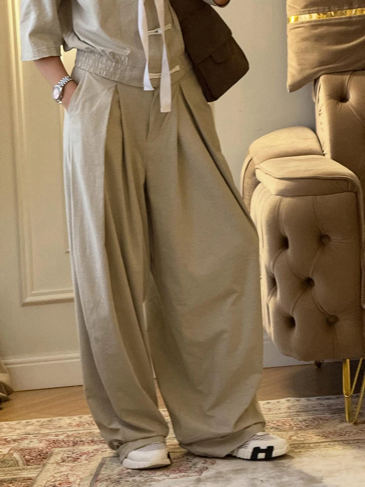 Damen-Hosenanzüge, 2-teilig, V-Ausschnitt, Kurzarm, seitliche Knopfleiste, Schnürung, geraffte Mäntel, plissierte Hosen, schicke Damen-Outfits mit Paneelen – Detail 15