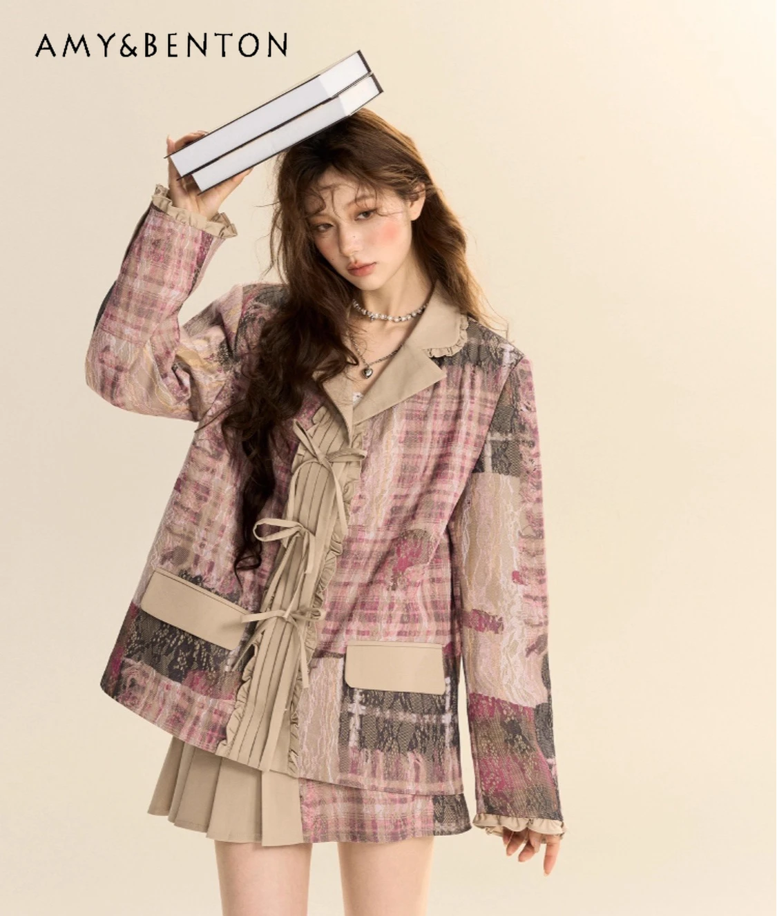 

New Hot-Selling Artistic Girl Pink Lace Patchwork Blazer Retro College Style Loose Blazer Jacket High-Waisted Short Skirt