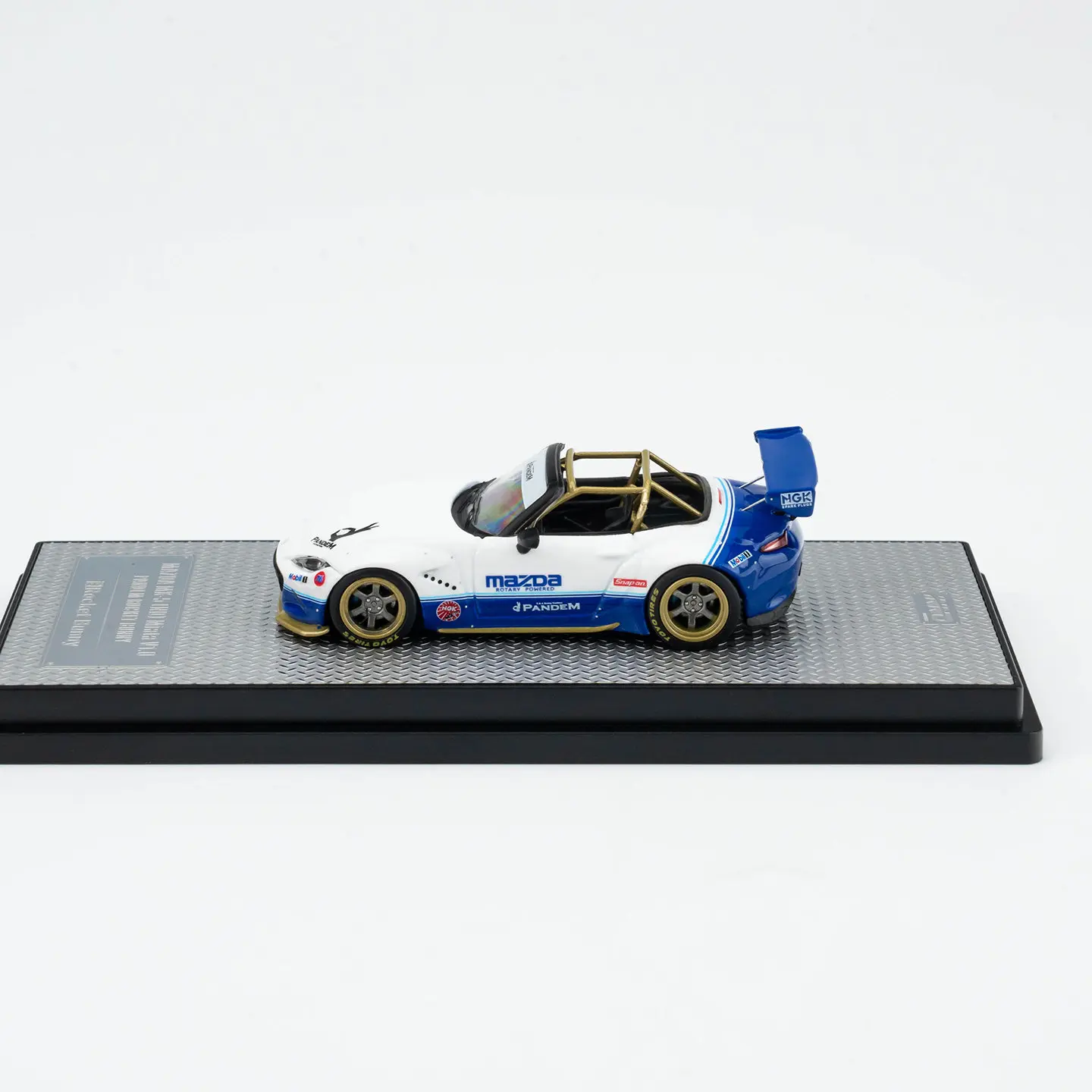 In Stock 1:64 New Product MX-5 ND Miata PANDEM Rocket Rabbit Alloy Cast Static Car Model, Limited Edition, Gift,
