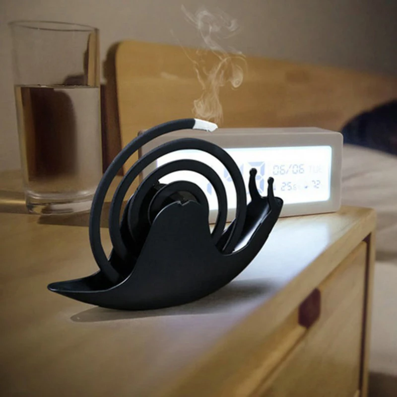 Snail Shape Mosquito Coil Incense Holder Shelf Retro Unique Wrought Iron Metal Stand Cute Ornament For Home Bedroom Decoration