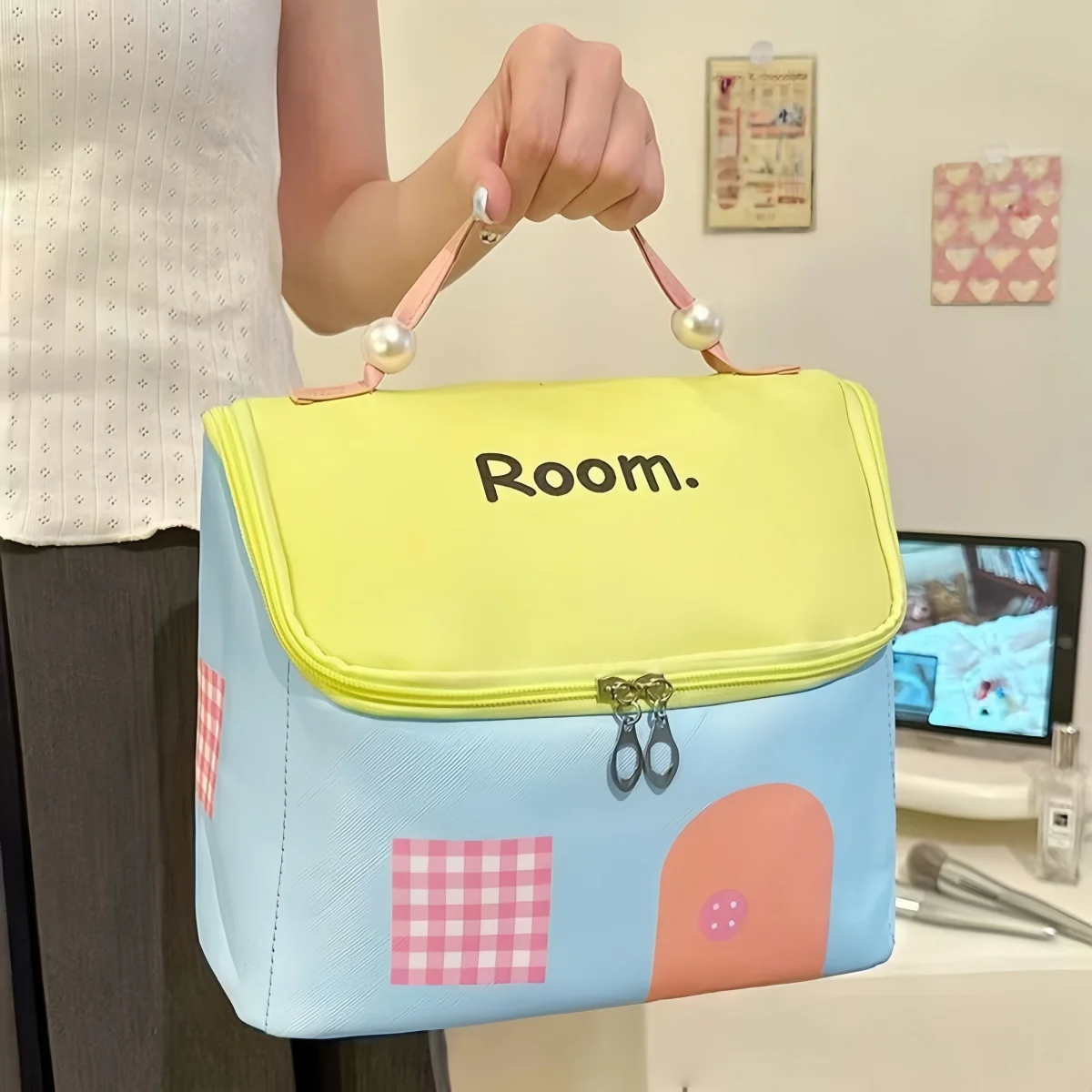 House-shape Makeup Bag Cosmetic Bag Cut House Cosmetic Oraganizer NovelyShape Makeup Case Multi-layer Makeup Bag Divider Bag