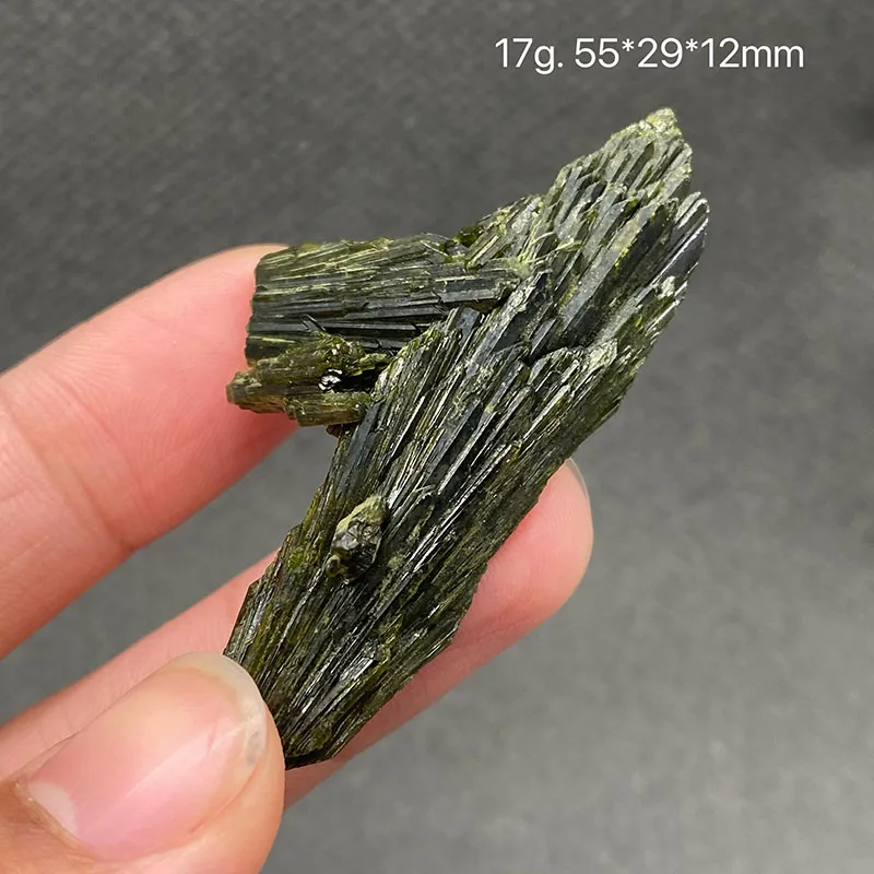 

100% Natural Feathery green tourmaline Mineral Specimens Stones and Crystals Healing Crystal