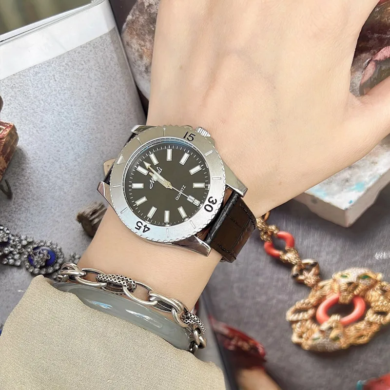 New Luxury Ladies Light Luxury Watch Trend Automatic Simple Waterproof Student Fashion Quartz Watch Birthday Gift
