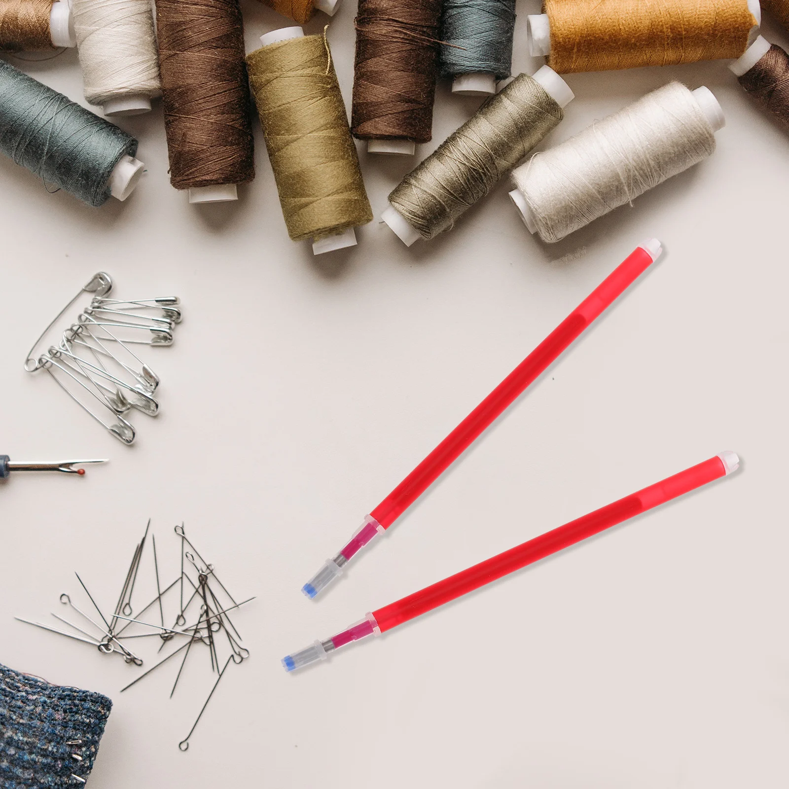 

100Pcs Heat Erasable Fabric Refills Disappearing Ink Pen Fabric Marking Pens Quilting Sewing Automatic Fading Disappearing Pen