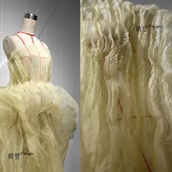 Tessuto di design con trama tridimensionale pieghettata in organza, tessuto all'ingrosso per cucire fai da te al metro