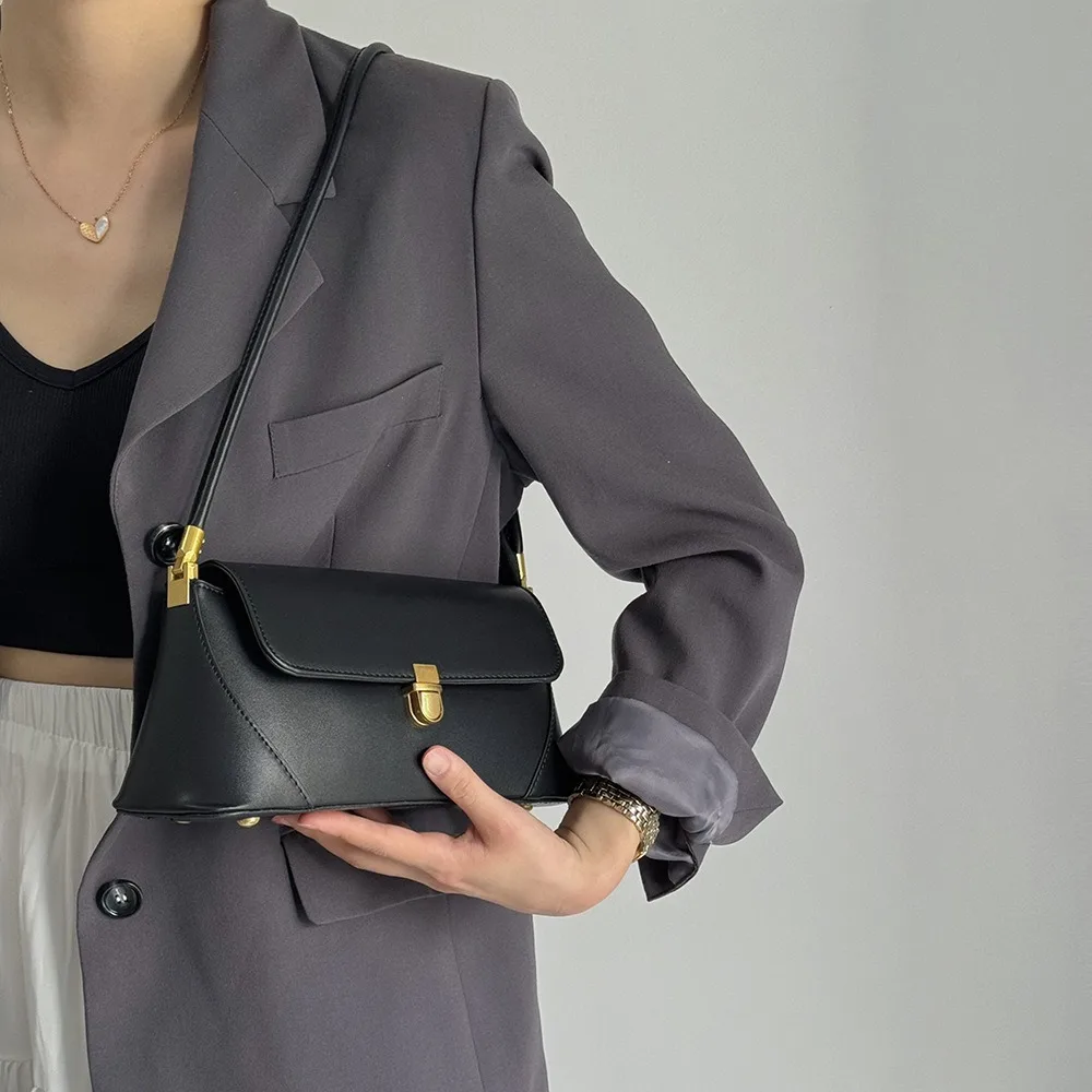 

Handbag for women 2025 new trendy retro armpit bag, French stick bag, vintage shoulder bag