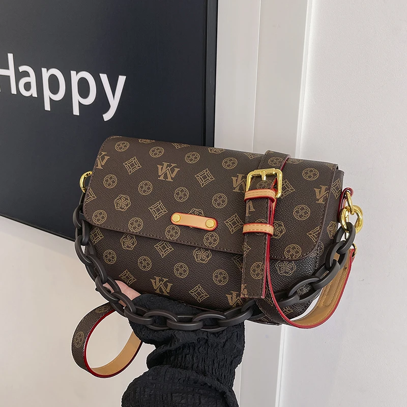 

Elegant Design Chain Strap Crossbody Bag Handheld Luxury Wallet High Quality Trendy Women's Shoulder Bag