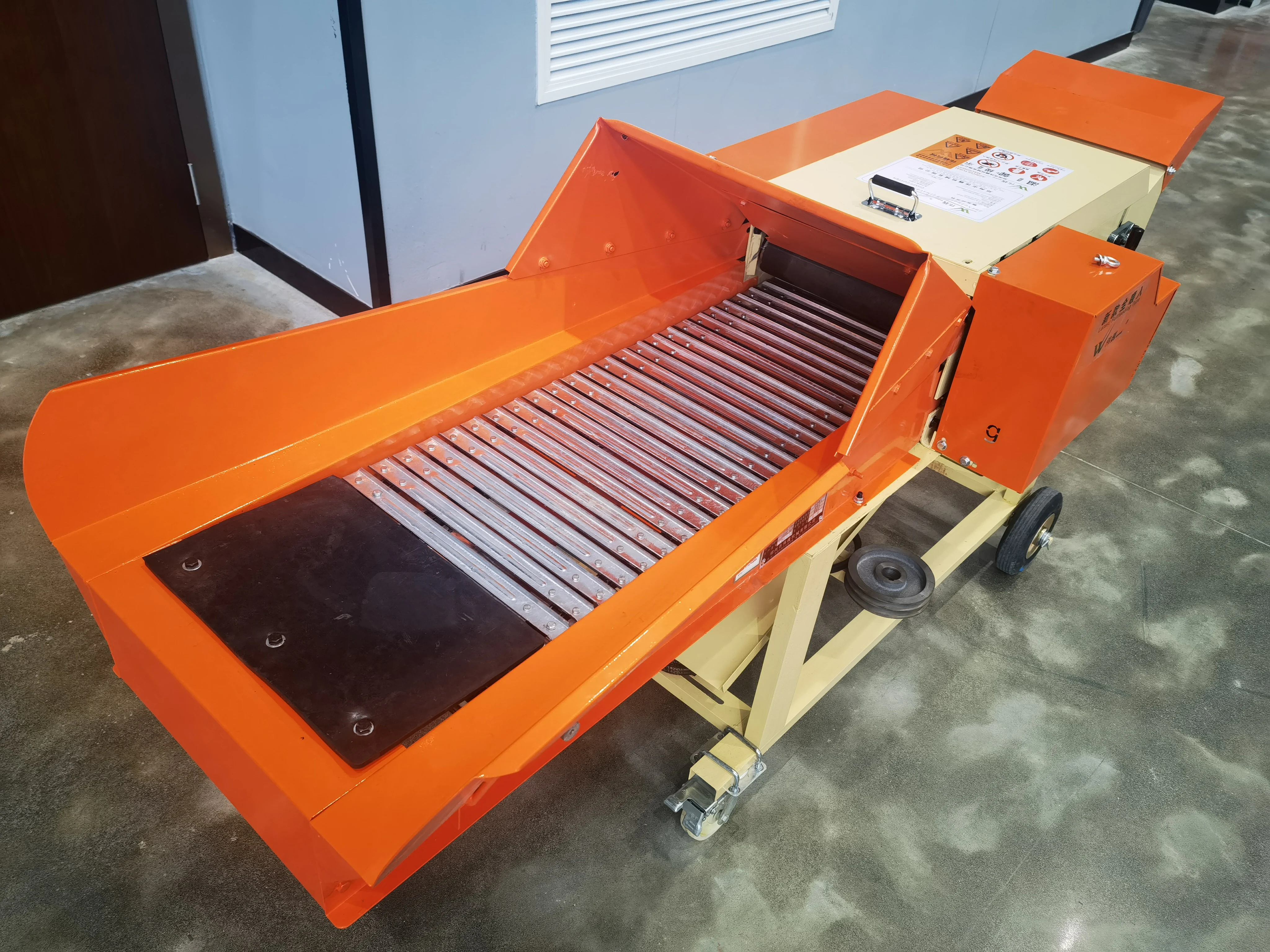 New  6 Ton/h High Efficiency Chaff Cutter With Easy Operation For Processing Various Grasses And Crop Straws