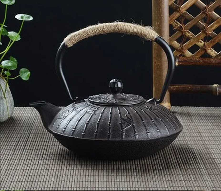 900ml Boiled Tea iron Kettle Cast  Teapot Pig  Kung Fu Tea health Iron Pot Oxidized Uncoated Free Shipping