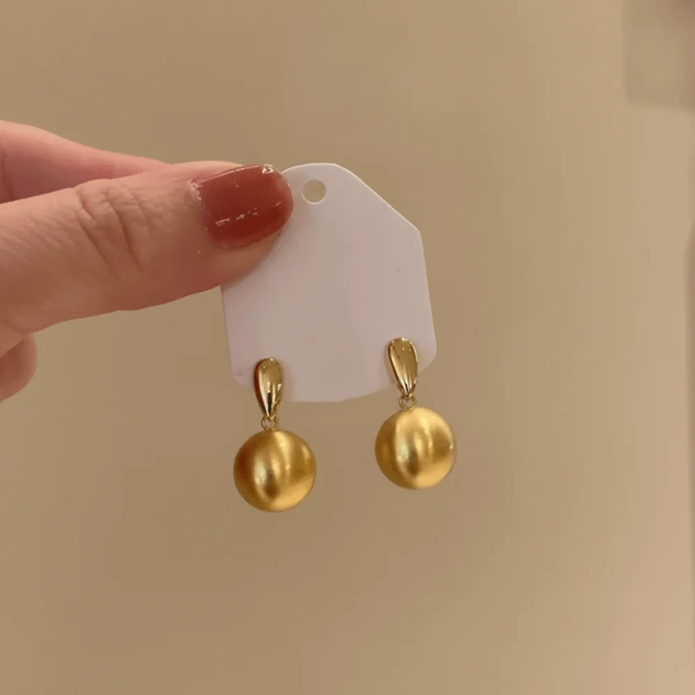 Brushed Metal Ball Pendant Earrings Frosted Surface Geometric Shape Stud Earrings Imitation Pearl Contrasting Color