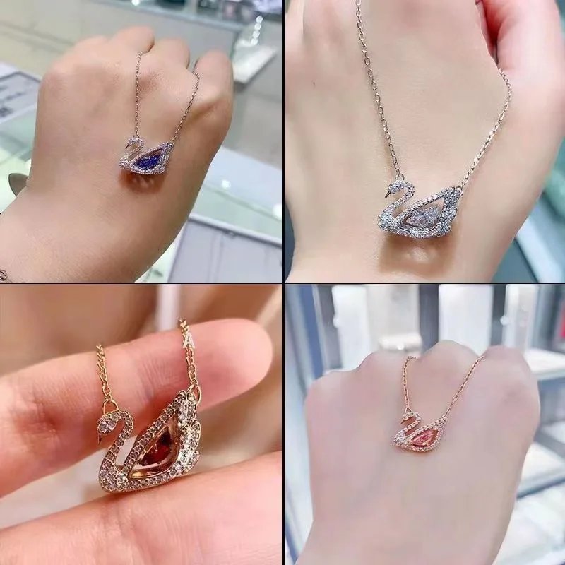 Colar de Cisne para Mulheres, com Design em Degradê, Elemento de Coração Batendo de Cisne Branco e Corrente de Clavícula