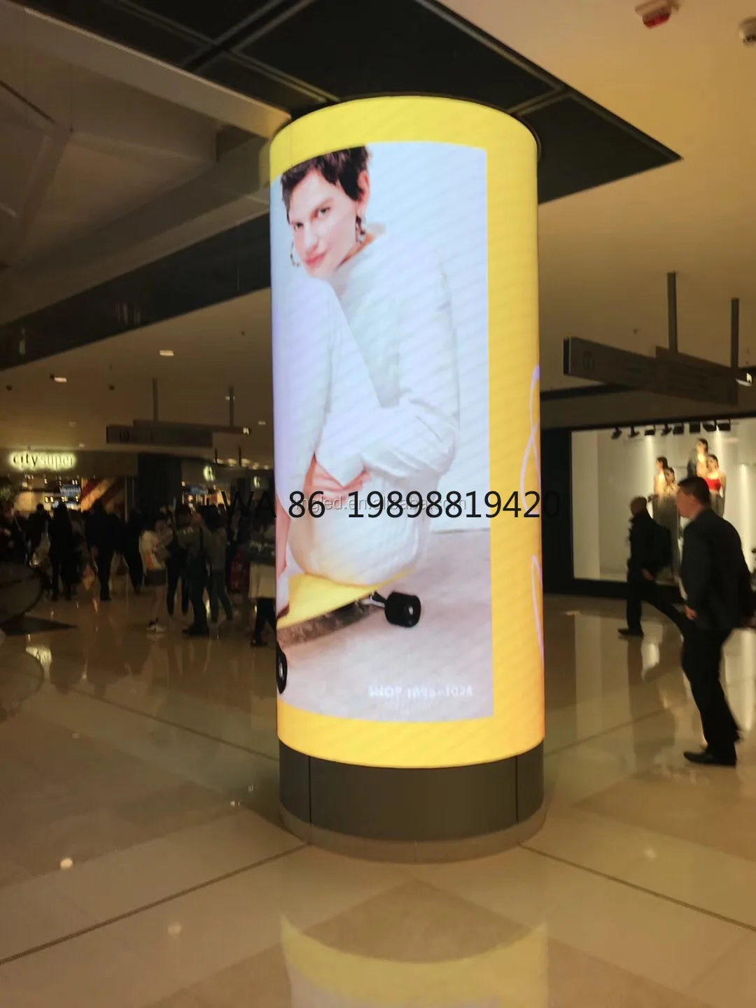LED Flexible Screen P1.56/1.86/1.875/2/2.5/3/4 DIY Customized Special Shaped LED Display Cylindrical LED Display Screen