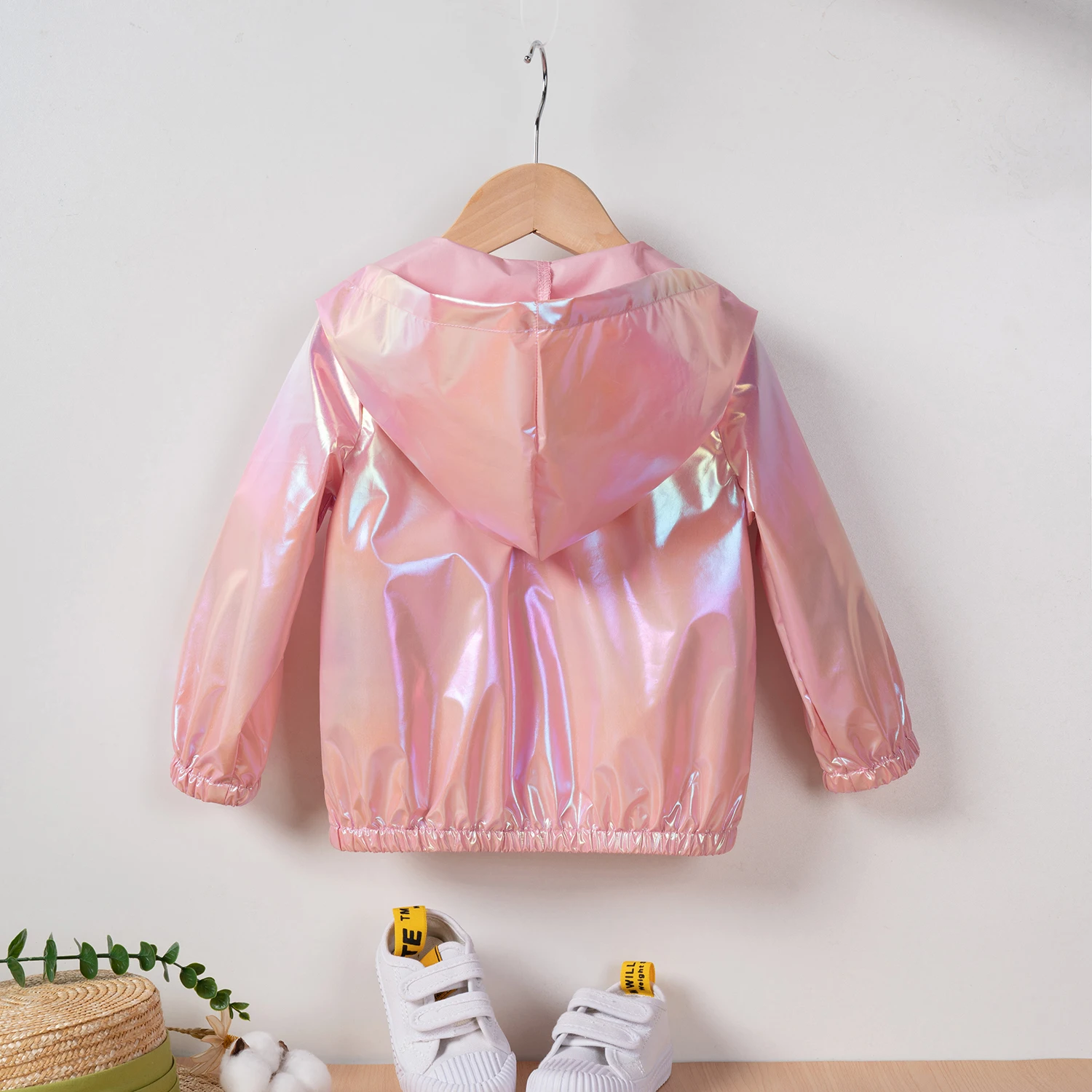 2024 New Popular Solid Color Baby Girl Polyester Fashionable and Comfortable Daily Wear Thin Hooded Jacket