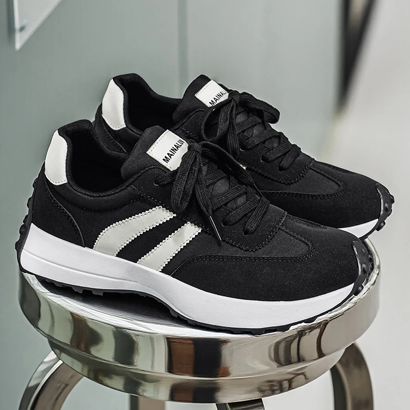 Men's casual shoes, plus-size men's shoes, excellent grip, stylish and comfortable, suitable for outdoor walking and daily wear