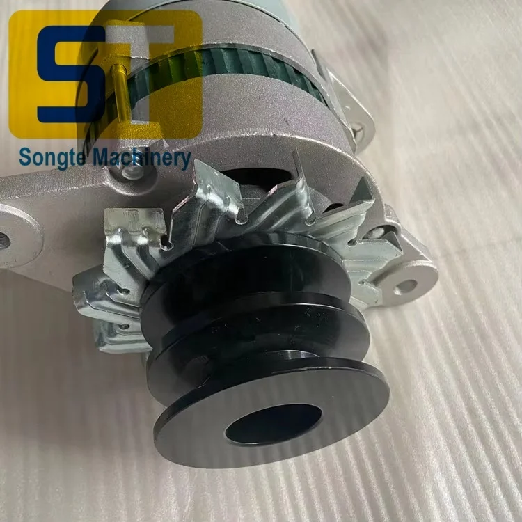 Engine S6D125E-2 Alternator 600-825-3151 Generator D65E Alternator