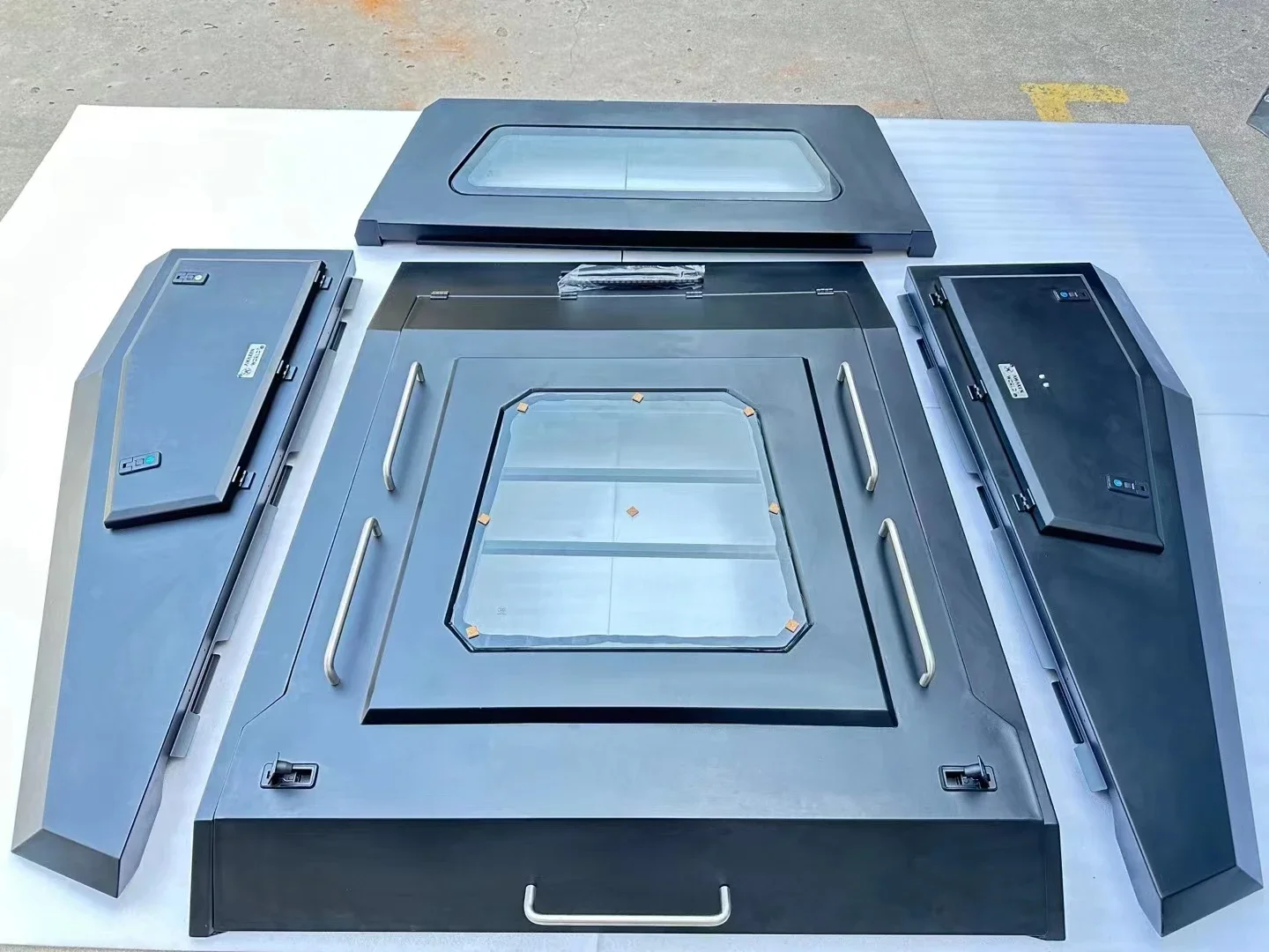 Waterproof Steel Split Design Gladiator Pickup Hardtop Camper Ready Roof Cover For Camping