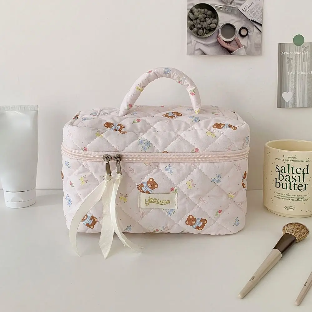 حقيبة مكياج مبطنة ذات سعة كبيرة لطيفة متعددة الوظائف لتنظيم مستحضرات التجميل حقيبة مستحضرات التجميل