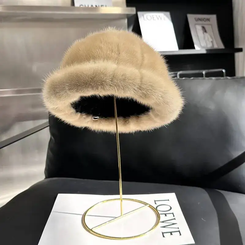 QIXHFUR 2026 New Mink Fur Hat Ski Women Outdoor Adult Warm Plush Beanies Hats Best Sell Real Mink Fur Hats
