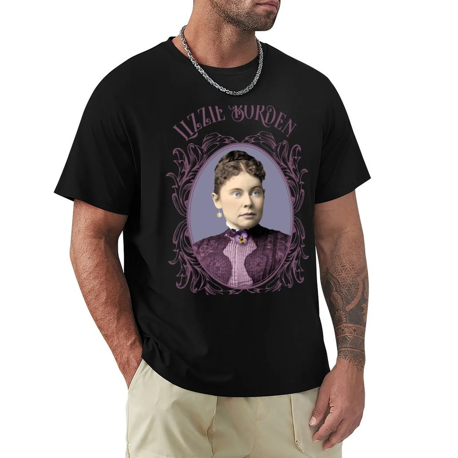 

Lizzie Borden Purple Dress & Pansy Brooch T-Shirt Casual Fashion Short Sleeve Cotton T-Shirt
