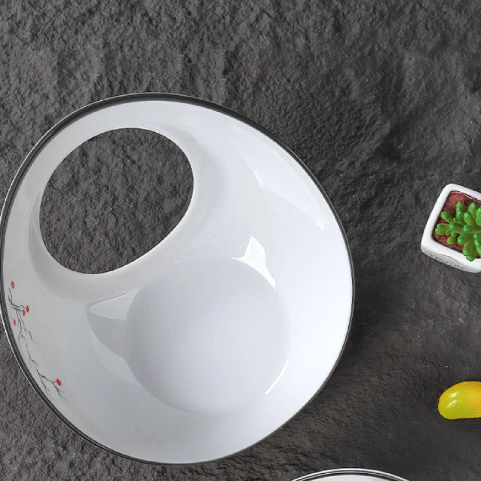 Melamine Plate Food Presentation Imitation Porcelain Plate Serving Platter Easy to Clean Tableware Stackable for Dining Table