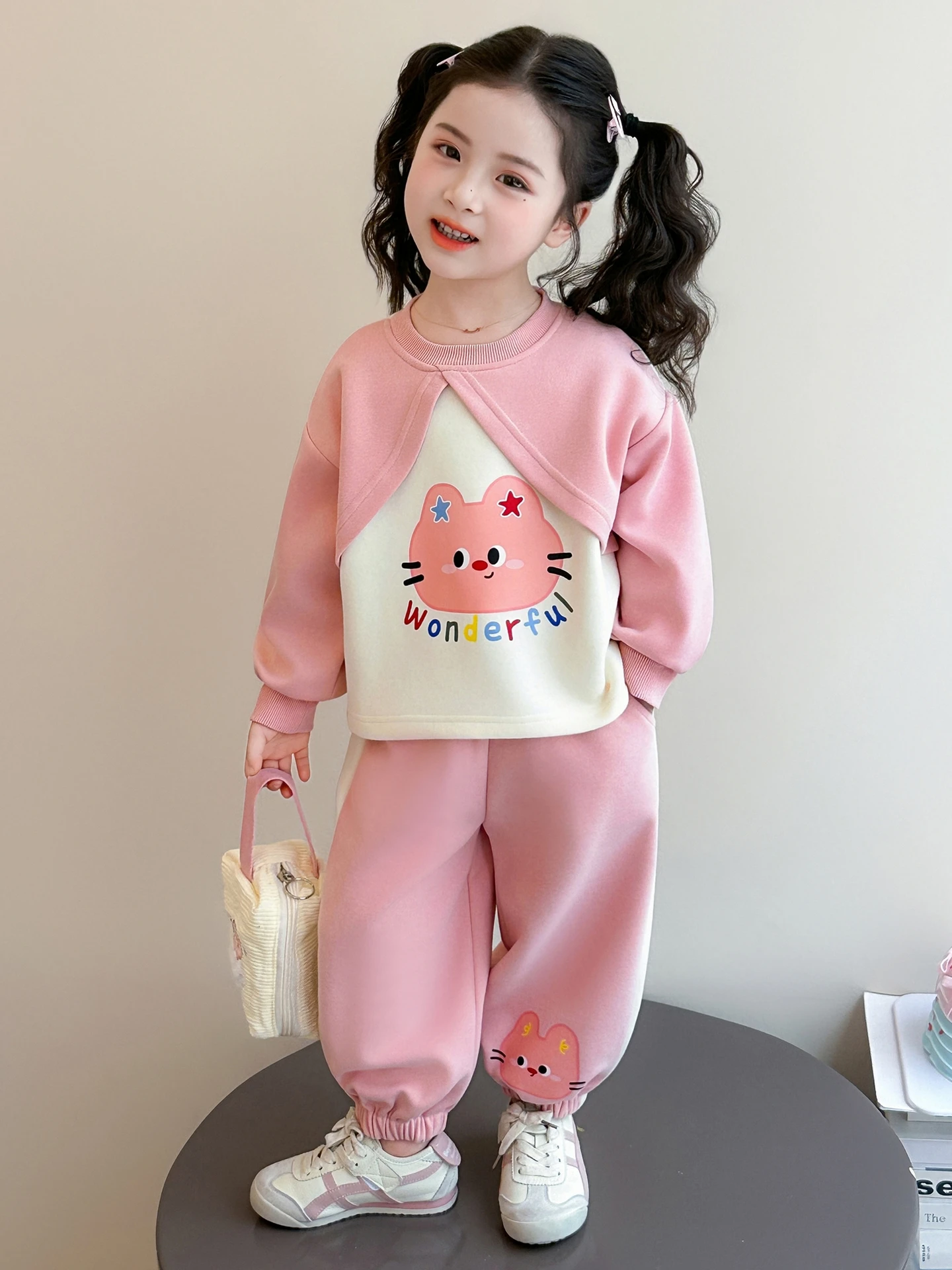 カジュアルスポーティーガールズツーピースセット-春秋-カートゥーンプリント-通気性抜群-快適な裏地なしフード付きジャケット＆パンツアンサンブル