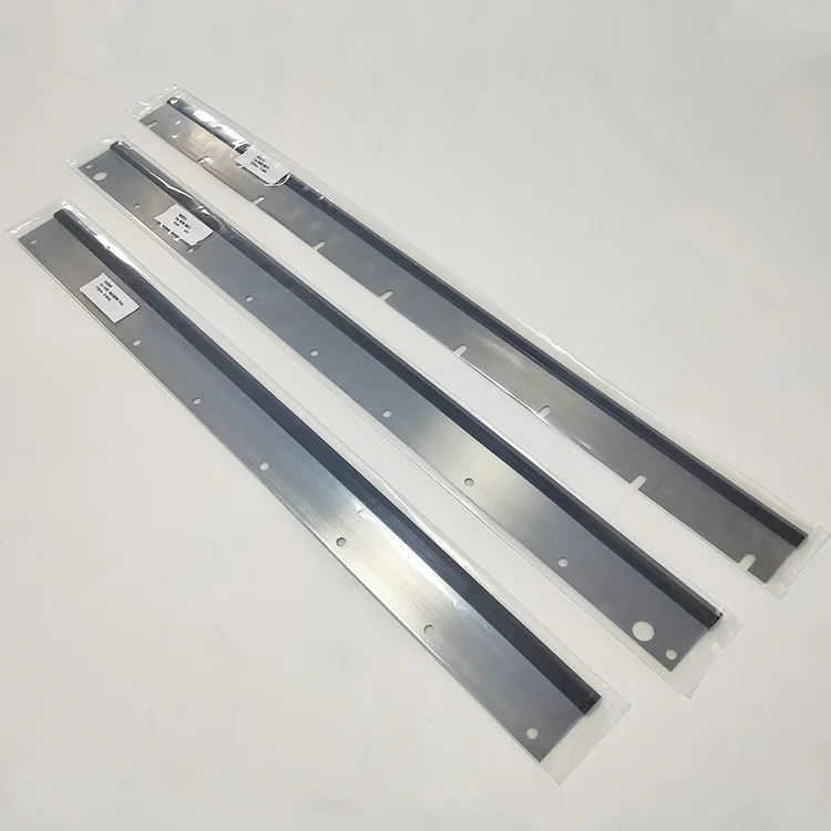 5 Pieces IMPORT 58.010.180 710x60x0.5mm MO 8 holes 790x60x0.5mm SM72 11 holes 822x60mm SM74 9 holes Wash-Up Blade