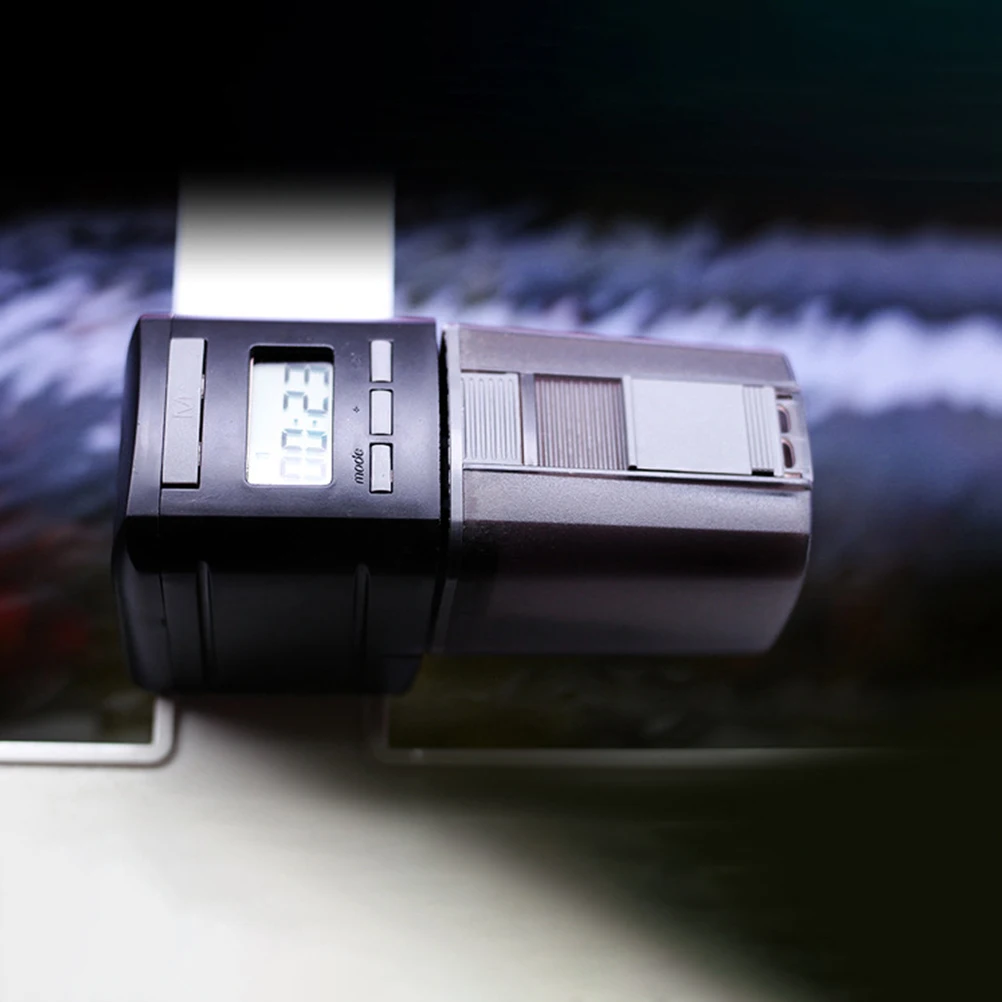 

1Pcs Electric Fish Feeder Automatic Dispenser with Easy Refill Design for Freshwater Aquariums Dry Food Storage LCD Display