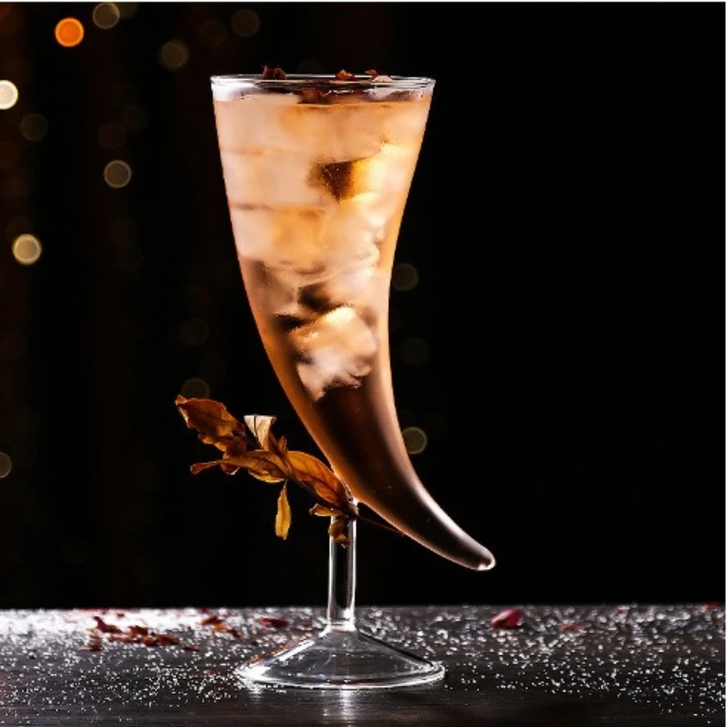 Elegant Unique Creative Moon Horn Shaped Glass Cups Martini Cocktail Wine Glasses Stemmed Barware Set Home Decor Party