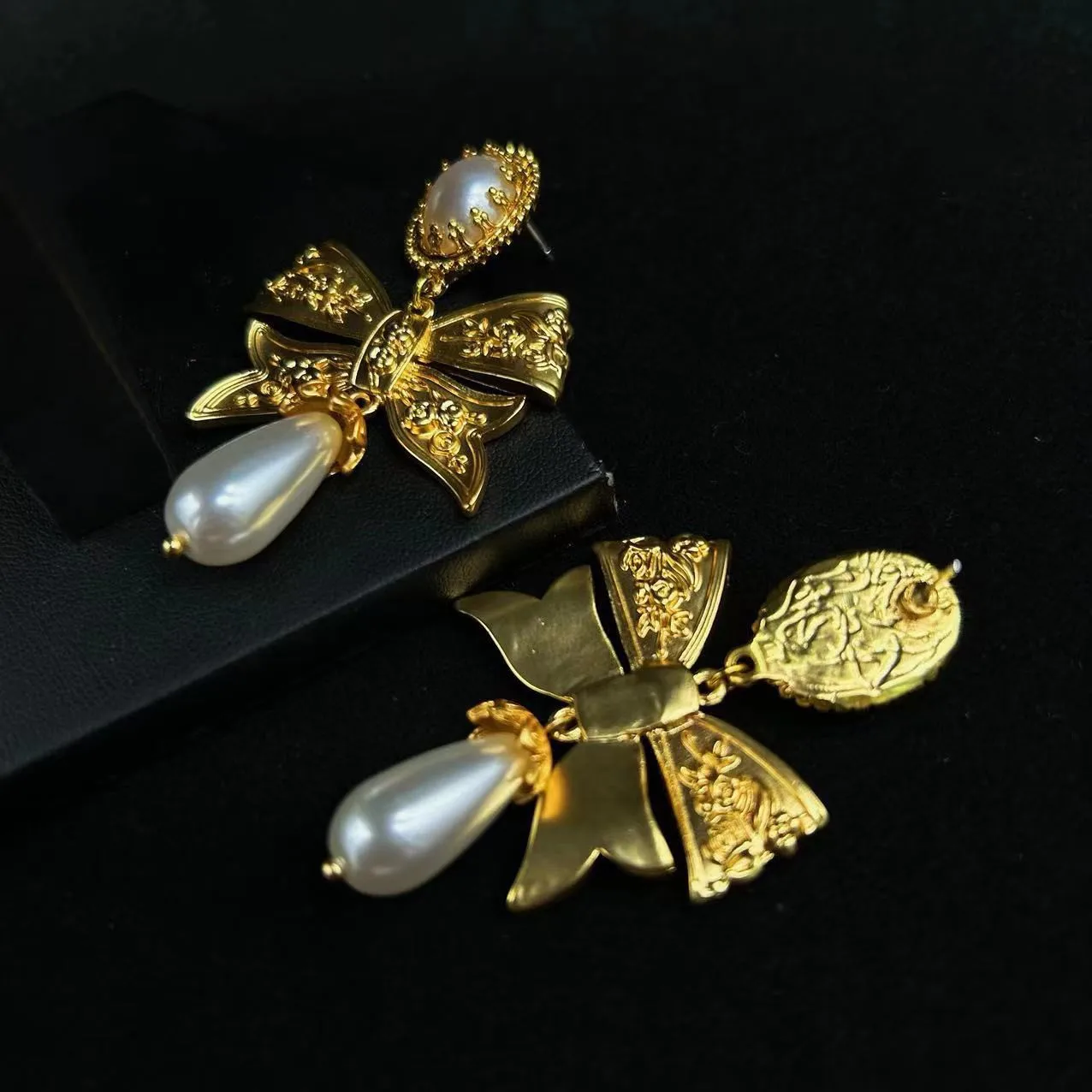 Vintage Bow Flower Stud Earrings Baroque Jewelry Style Imitated Pearl Girls Drop Pendant Earring Costume Accessories