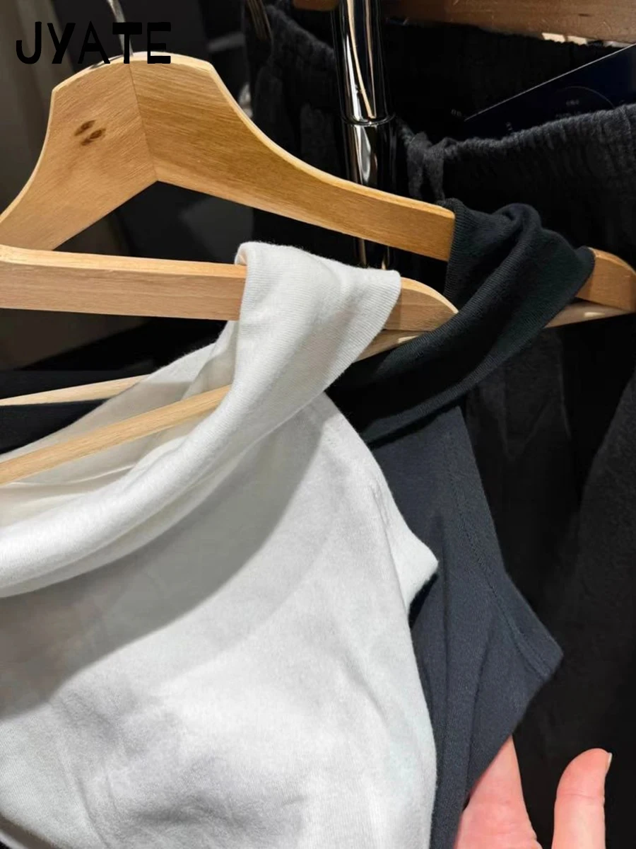 Schwarze träger lose kurz geschnittene T-Shirts Frauen Sommer neue Baumwolle Slash Neck schlanke T-Shirt lässig süße Straße adrette Stil Ernte Top y2k