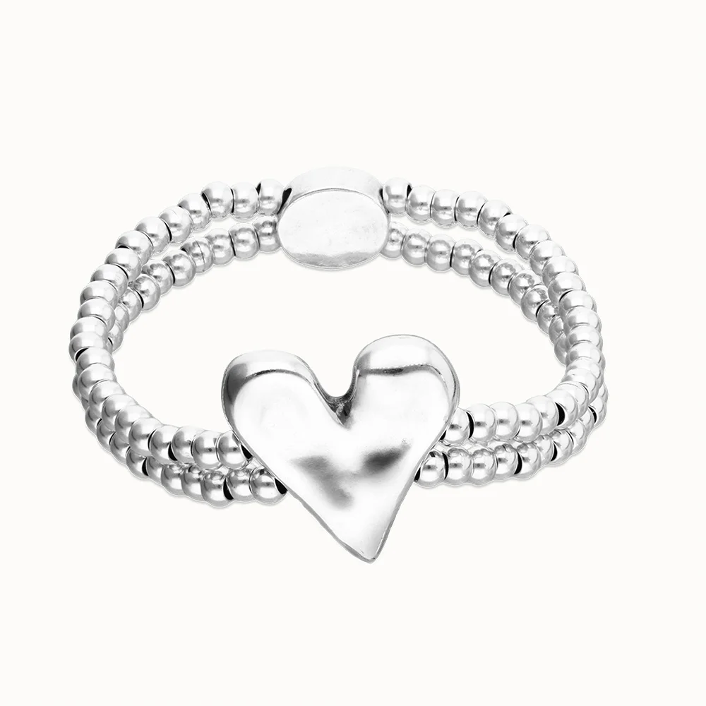 

2026 European and American summer new retro style heart-shaped exquisite bracelet suitable for casual daily wear