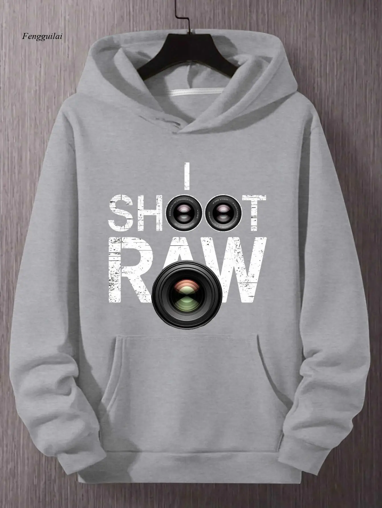 

Shoot Raw Photography Hoodie - Red Camera Graphic Pullover Sweatshirt with Lens Design, Loose Fit Casual Winter Warmth