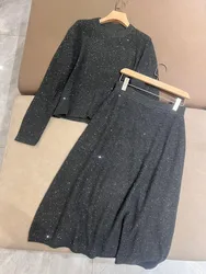 Set di due pezzi lavorato a maglia in puro cashmere da donna retrò con maglione girocollo con paillettes e gonna a vita alta