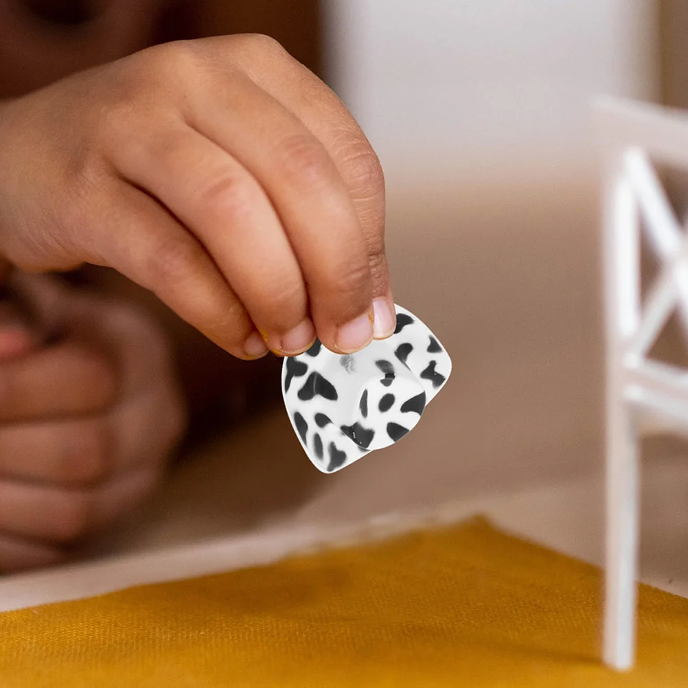 

20 Pcs Toy Hats for Party Adorable Replaceable Mini Crafts Decorative Miniature Plastic