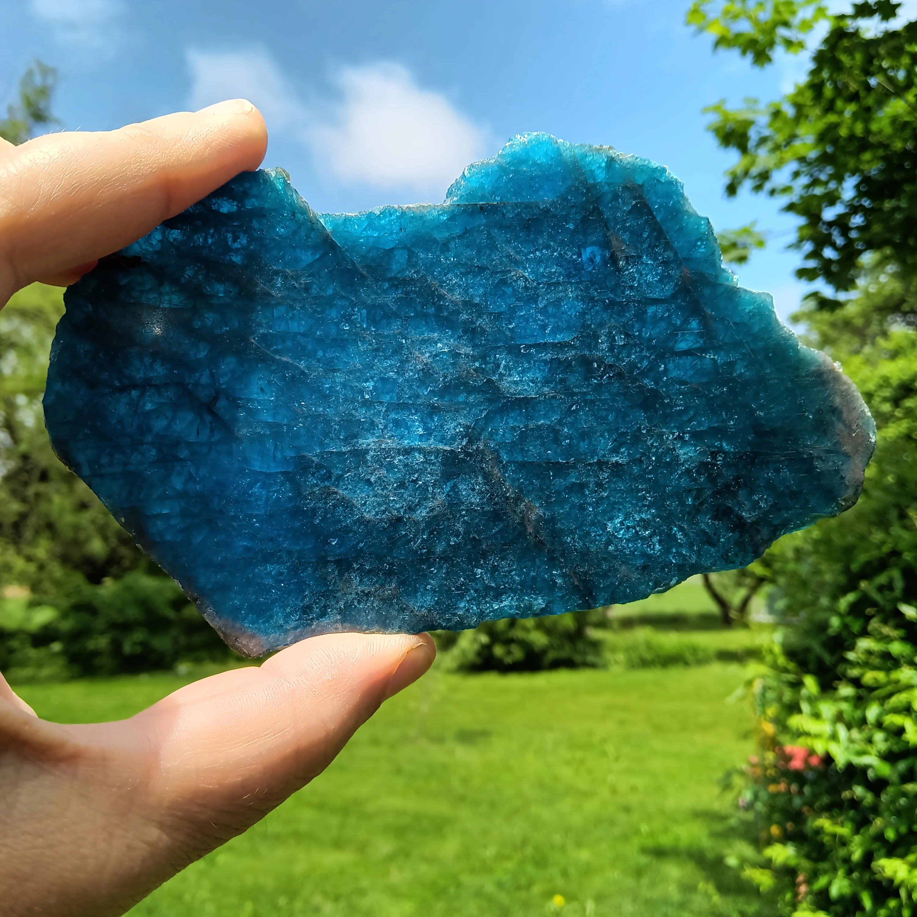 Irregularly shaped polished blue apatite slab - Deep blue - Perfect for bohemian decor, jewelry making