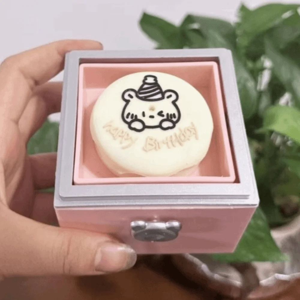 

Valentine Bear Flip Ring Box Storage Box Girlfriend Gift Mini Cake Gift Boxes Ring Display Jewelry Birthday Gift Packaging Box