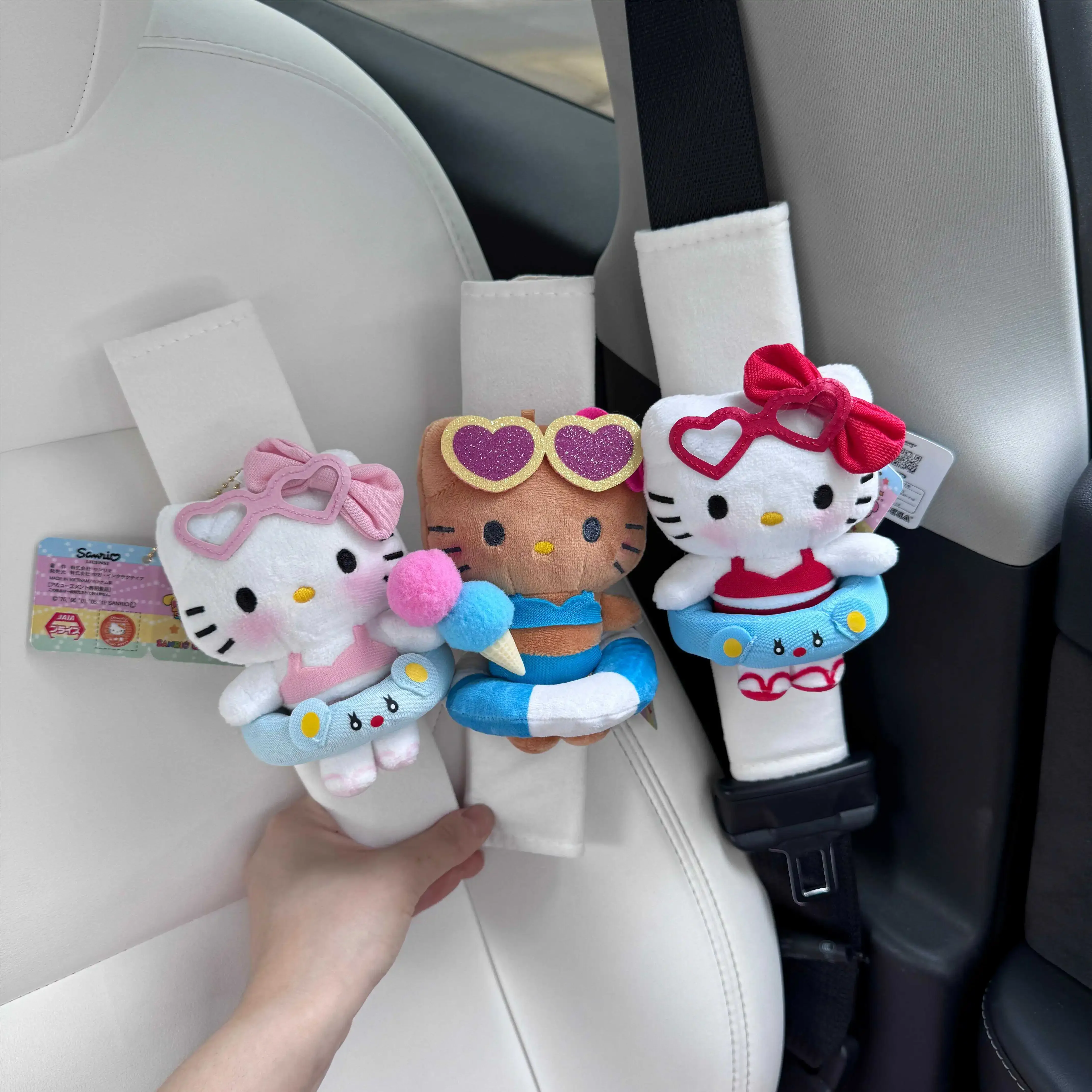 

Hello Kitty Car Seat Belt Cover Shoulder Protector Seat Belt Cover Cute Four Seasons Universal Decoration Premium Interior