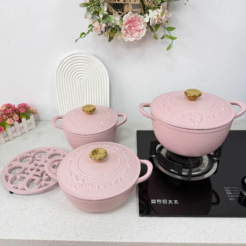 Pink Kitchen French Romantic Enamel Pot Embossed Elliptical Cast Iron Pots Home Stew Pot Runway Pot Induction Cooker Soup Pots