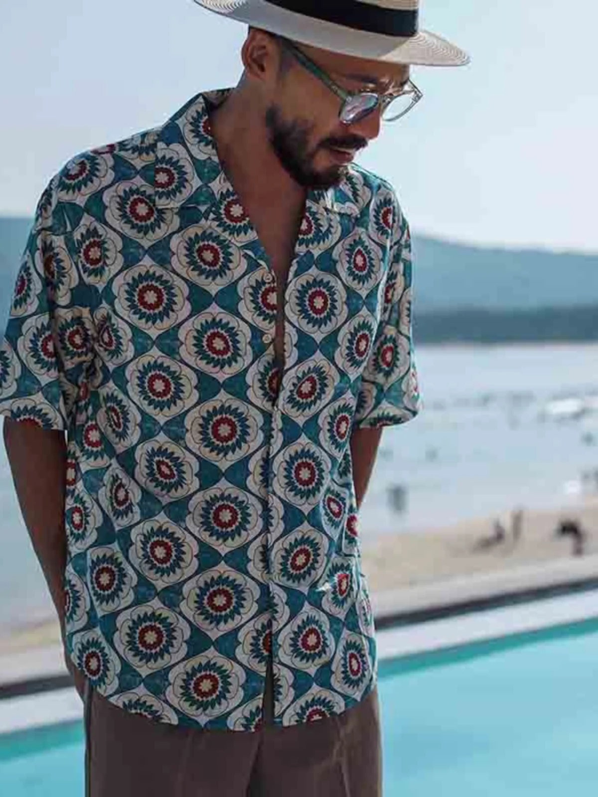 Summer 2024 Men's Short Sleeve Shirt Thin Fashionable Design National Style Standard Fit Button up Polyester Nylon Youth Popular