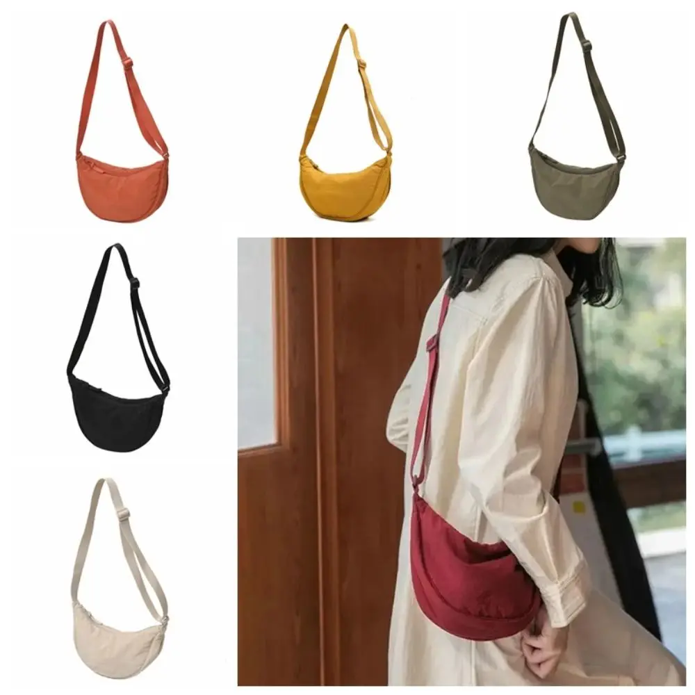 

Large Capacity Nylon Hobos Bag Solid Color Vintage Style Shoulder Bag Cotton Filled Simple Design Half Moon Bag Travel Use