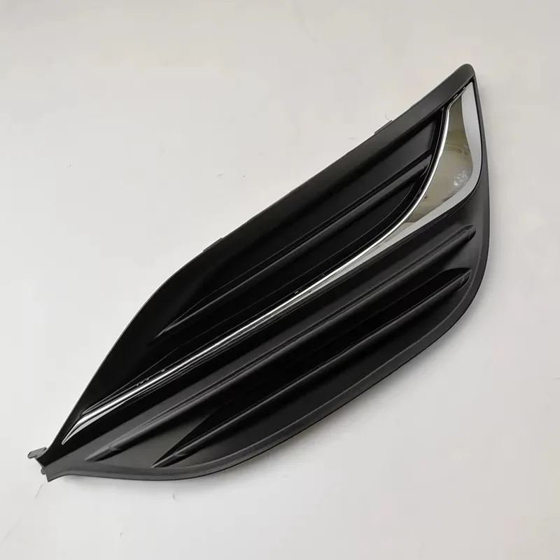 

13491340 Genuine Front Fog Lamp Frame Embedded Frames Black Cover Bright Strip for Buick Lacrosse 2018 2019