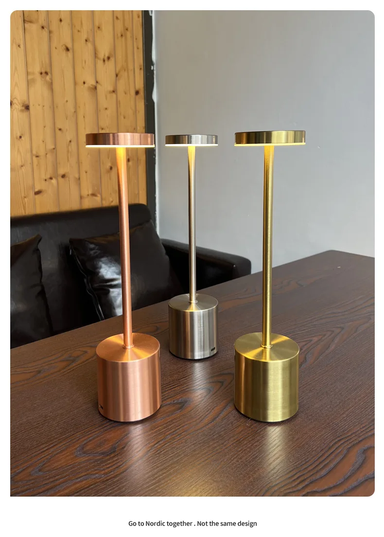 LED Table Lamp Hotel Wireless Rechargeable Desk Lamp Touch Switch Table Lamp Metal Retrolight for Bedroom Living Room Restaurant
