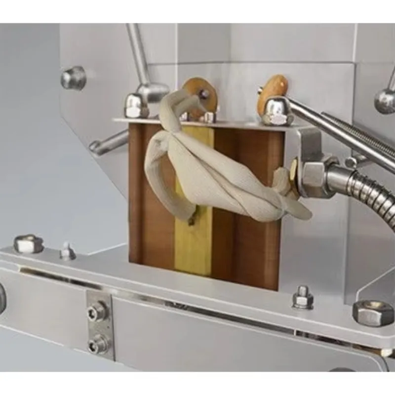 آلة تعبئة السوائل الأوتوماتيكية عصير الجليد اسكيمو الحليب أكياس المياه آلات التعبئة الودائع