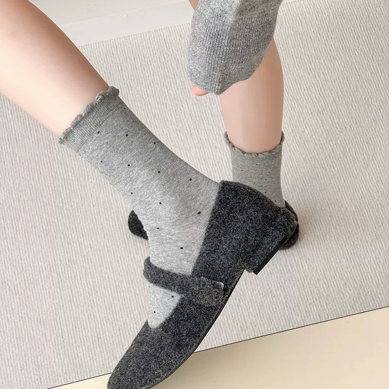 

Autumn Women's Socks New Trendy Japanese Fashion Socks For Girls Breathable Casual Basic Simple Dots Crew Socks Korean Style
