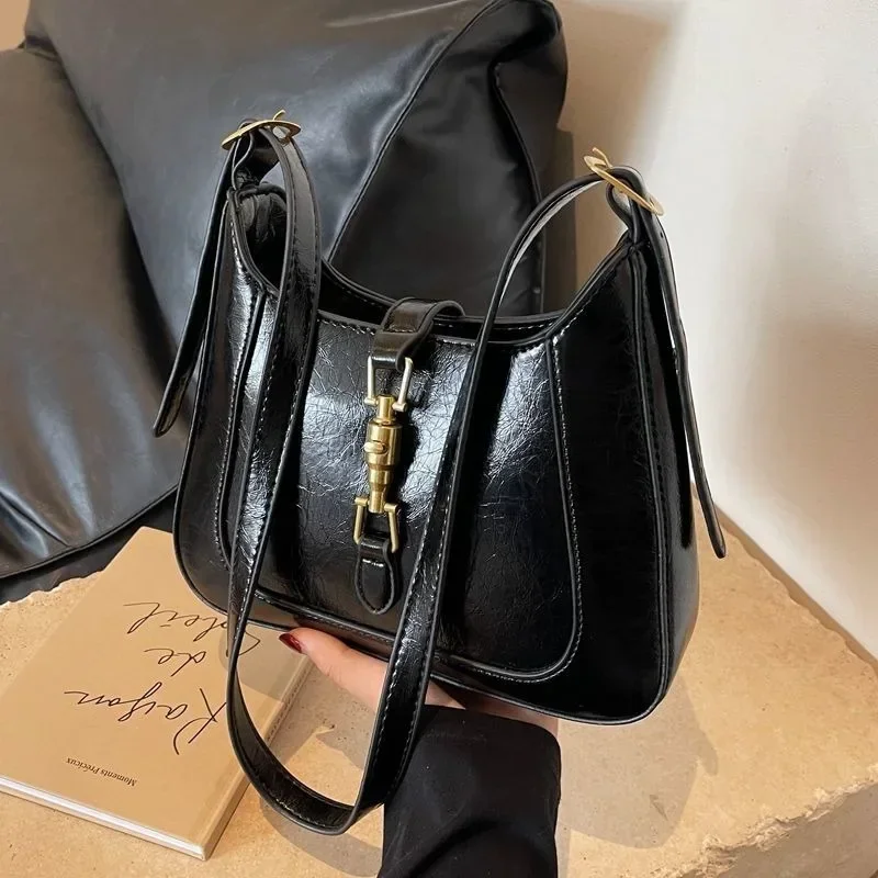 

High end women's bag with a new retro fashion style, French armpit bag, daily multi-functional single shoulder cross bag