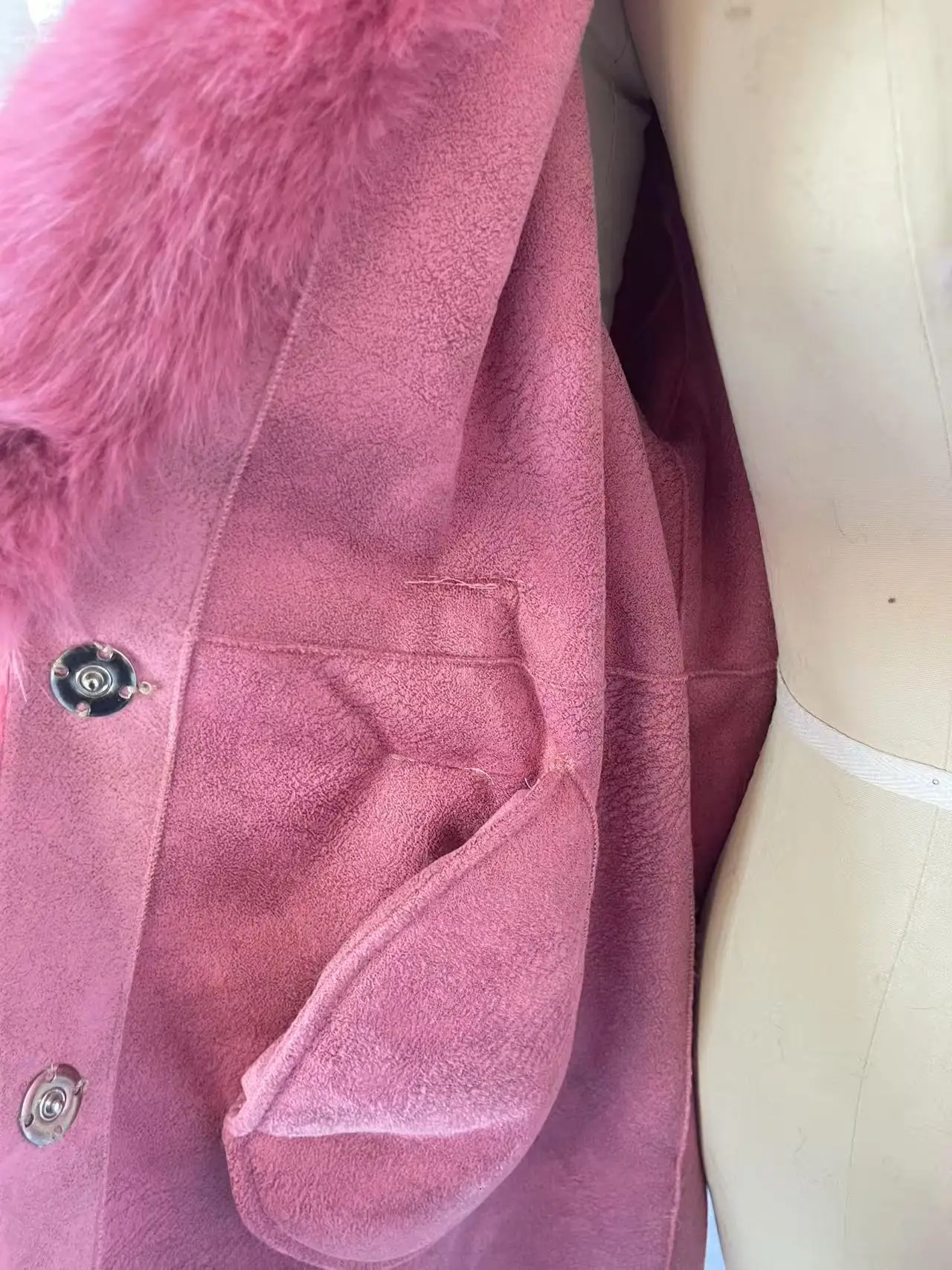 Luxury High Quality New Large Fur Collar Fur Coat Belt Slim Jacket Women Winter Warm Eco-Friendly Mink Fox Fur Coat Premium Tops