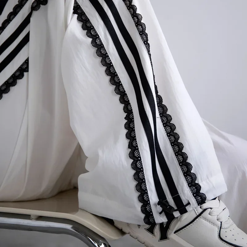 팝 화이트 레이스 트림 스포츠 팬츠 여성 여름 얇은 신상 와이드 레그 캐주얼 속건 팬츠 스몰 사이즈 아메리칸 스타일 롱 트라우저