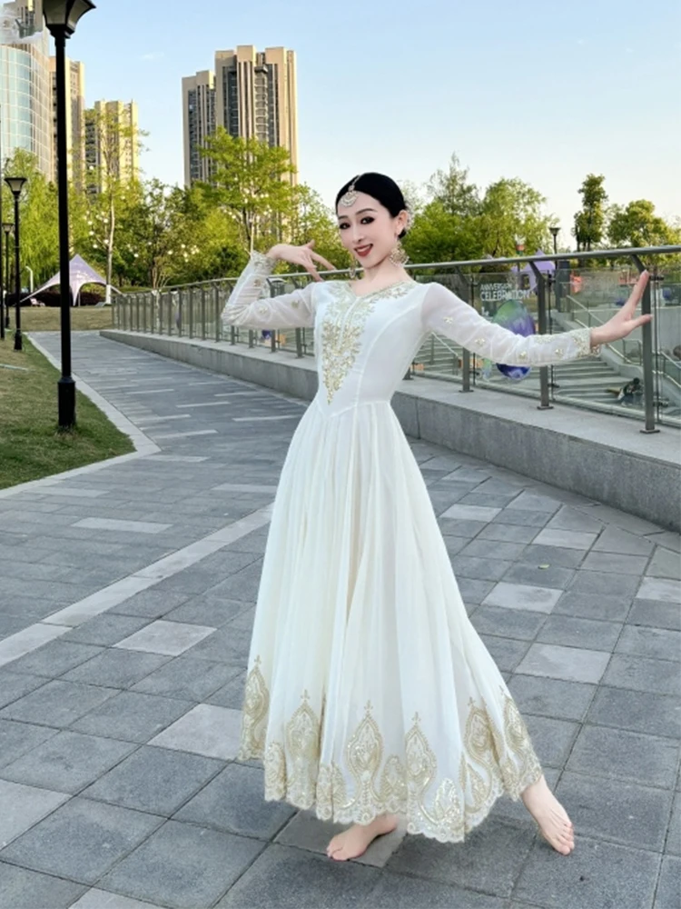 

2025 New Indian Dance Costumes For Women Adult White Dress Suit Belly Dance Bollywood Dance Stage Performance Clothes DQL10763