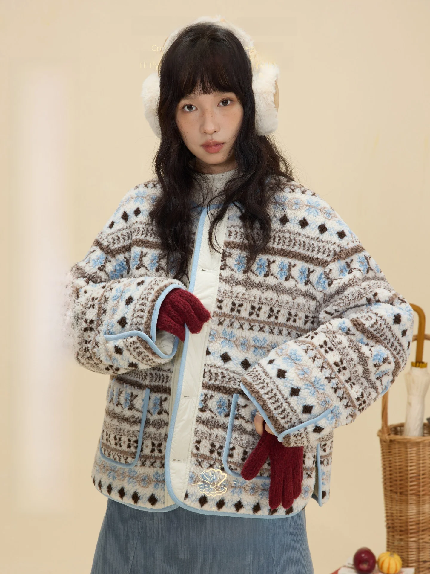 

Новая теплая двусторонняя хлопковая куртка в скандинавском стиле для женщин, с коротким рукавом, в стиле ретро, повседневная, с круглым вырезом, на пуговицах